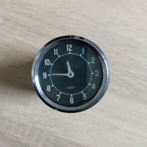British Jaeger Clock Rover P4 - 1200.jpg